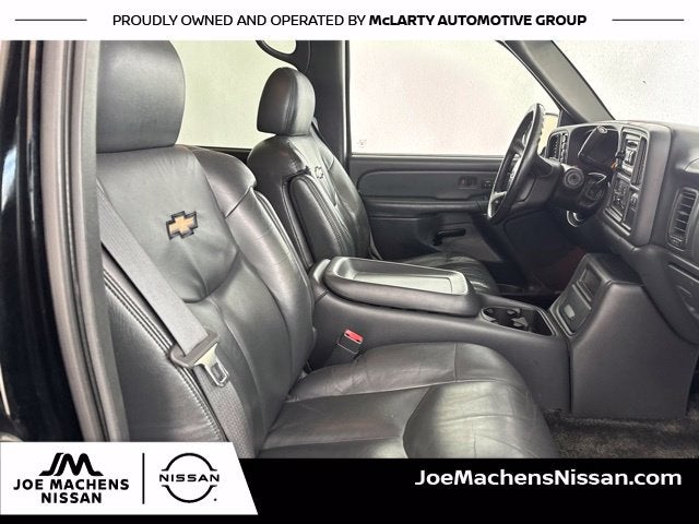 2002 Chevrolet Avalanche 1500 Base