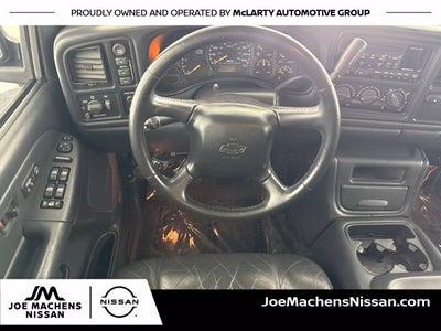 2002 Chevrolet Avalanche 1500 Base