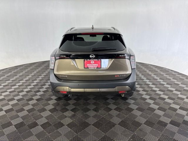 2025 Nissan Kicks SR