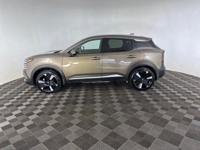 2025 Nissan Kicks SR