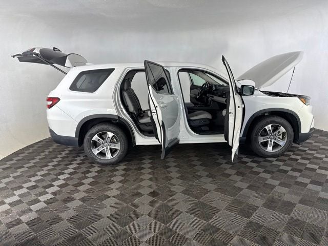 2023 Honda Pilot EX-L 8 Passenger