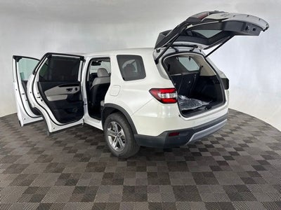 2023 Honda Pilot EX-L 8 Passenger