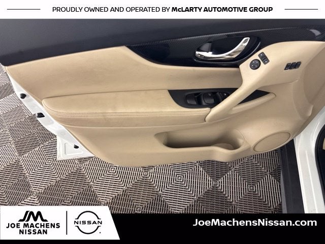 2020 Nissan Rogue SL
