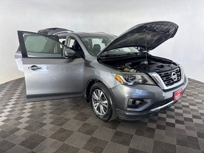 2017 Nissan Pathfinder SL