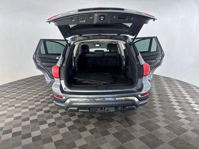 2017 Nissan Pathfinder SL