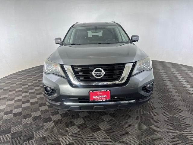 2017 Nissan Pathfinder SL