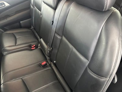 2017 Nissan Pathfinder SL