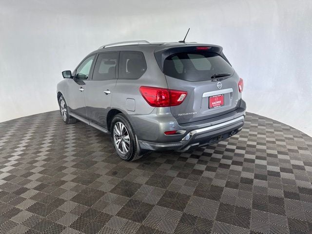2017 Nissan Pathfinder SL