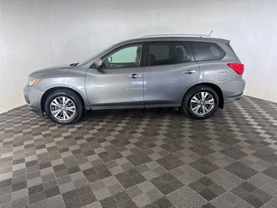 2017 Nissan Pathfinder SL