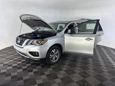 2019 Nissan Pathfinder SV