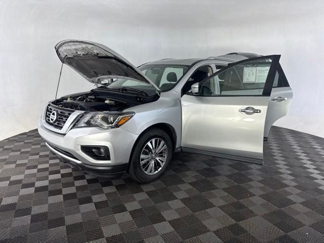 2019 Nissan Pathfinder SV