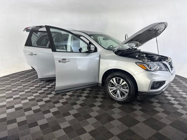 2019 Nissan Pathfinder SV