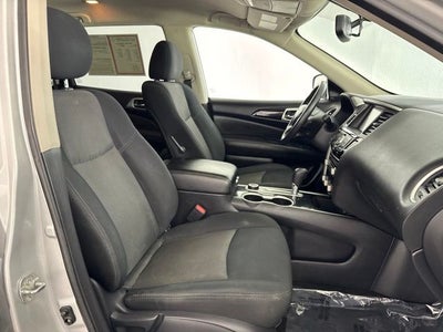 2019 Nissan Pathfinder SV