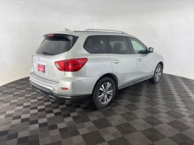 2019 Nissan Pathfinder SV