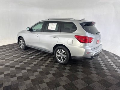 2019 Nissan Pathfinder SV