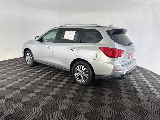 2019 Nissan Pathfinder SV