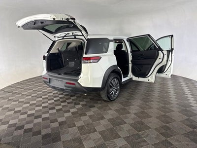 2025 Nissan Pathfinder S