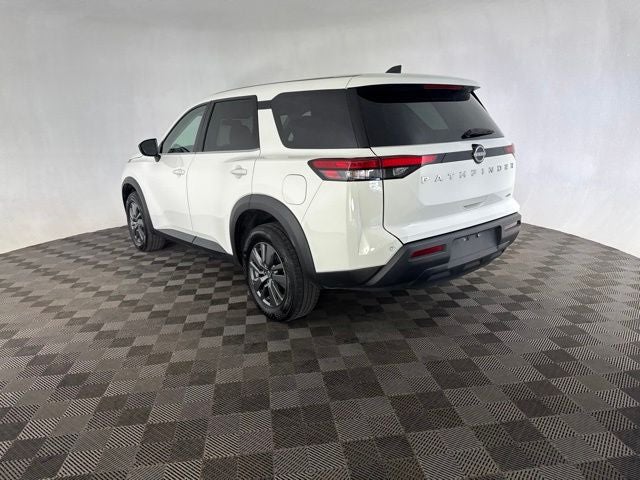 2025 Nissan Pathfinder S