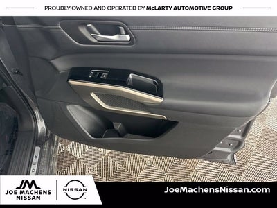 2025 Nissan Pathfinder Platinum