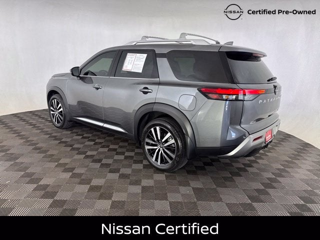 2025 Nissan Pathfinder Platinum