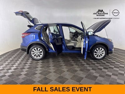 2022 Nissan Rogue Sport SV