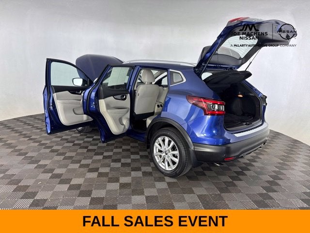 2022 Nissan Rogue Sport SV