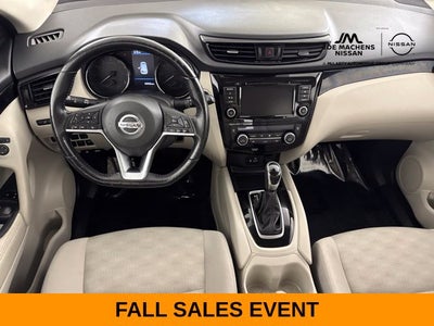 2022 Nissan Rogue Sport SV