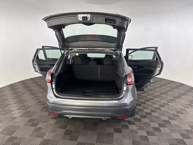 2021 Nissan Rogue Sport SV