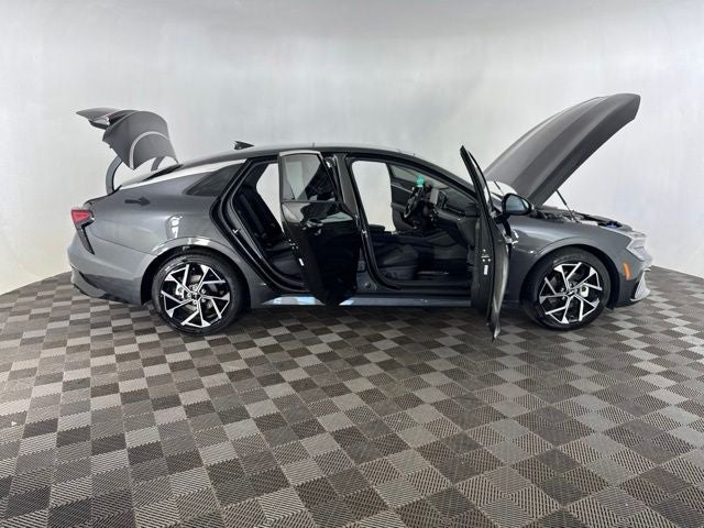 2025 Kia K5 EX