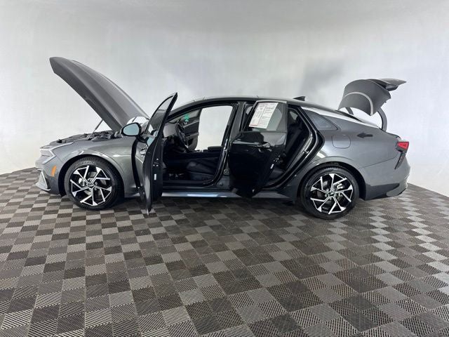 2025 Kia K5 EX