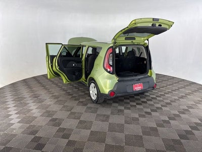 2016 Kia Soul Base