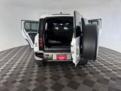 2022 Land Rover Defender 110 X-Dynamic HSE