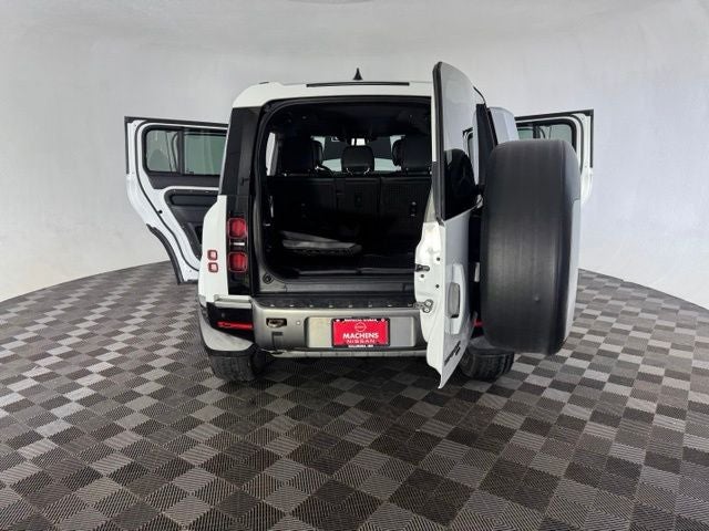 2022 Land Rover Defender 110 X-Dynamic HSE