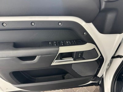 2022 Land Rover Defender 110 X-Dynamic HSE