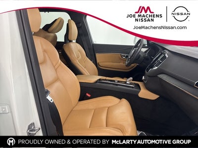 2021 Volvo XC90 Recharge Plug-In Hybrid T8 Inscription 7 Passenger