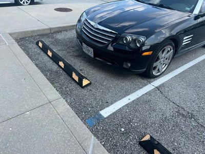 2004 Chrysler Crossfire Base