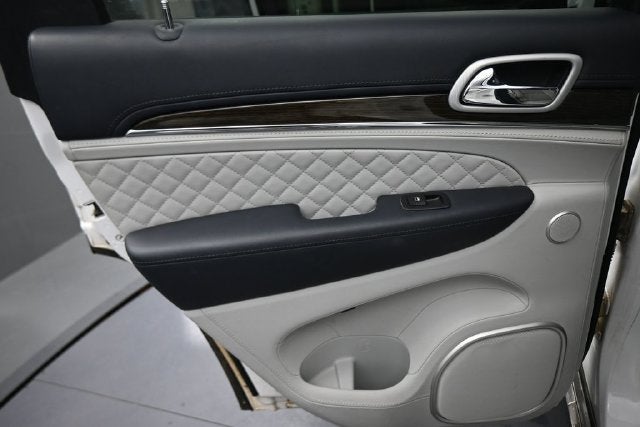 2020 Jeep Grand Cherokee Summit