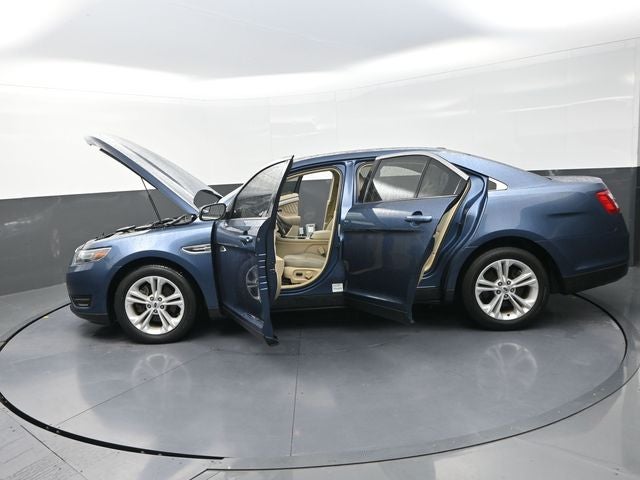 2018 Ford Taurus SEL