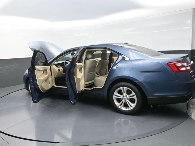 2018 Ford Taurus SEL