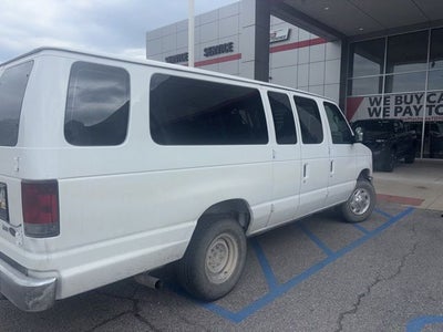 2010 Ford E-350SD XLT