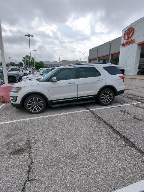 2016 Ford Explorer Platinum