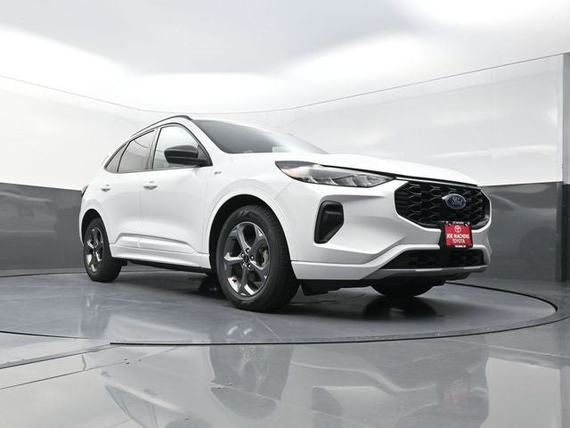2023 Ford Escape Hybrid ST-Line