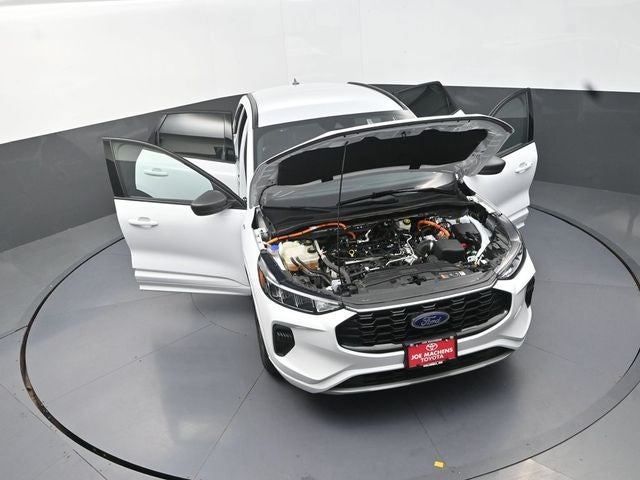 2023 Ford Escape Hybrid ST-Line