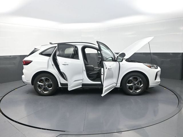 2023 Ford Escape Hybrid ST-Line
