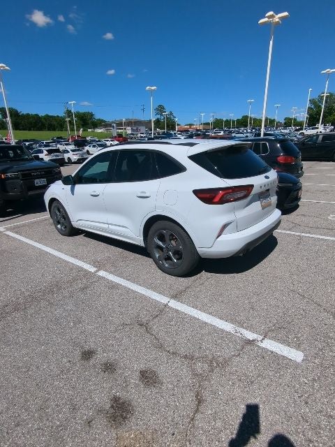2023 Ford Escape Hybrid ST-Line