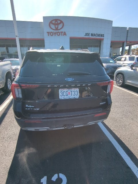 2025 Ford Explorer Active