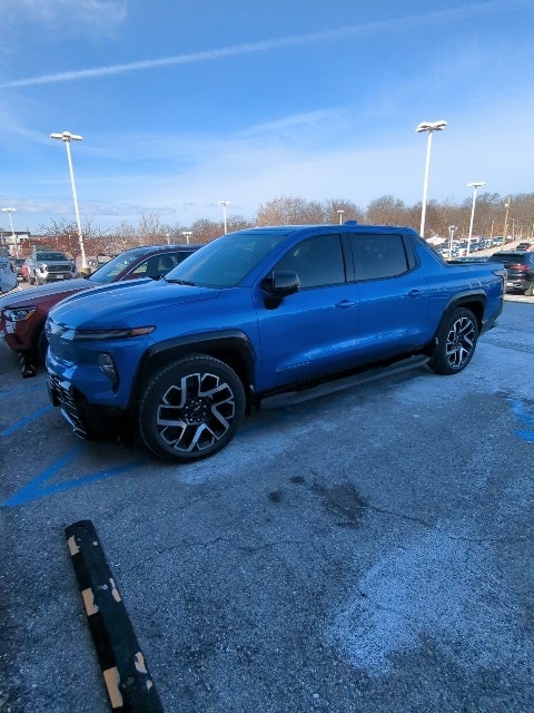 2025 Chevrolet Silverado EV RST