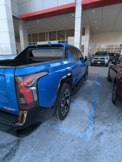 2025 Chevrolet Silverado EV RST