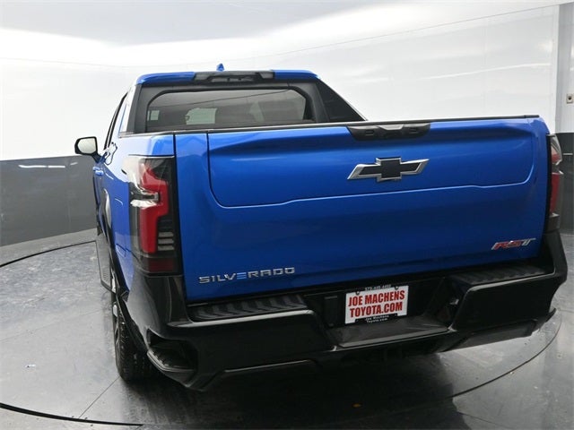 2025 Chevrolet Silverado EV RST