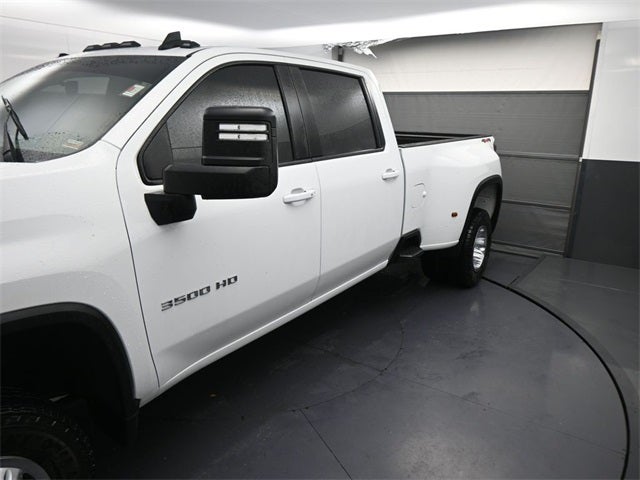 2024 Chevrolet Silverado 3500HD LT DUALLY